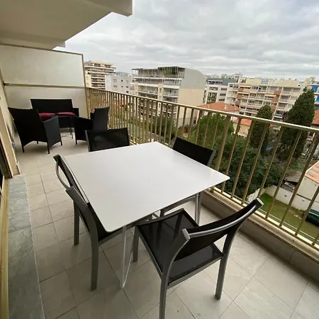 公寓 Superbe Renove A Neuf A 100m De La *