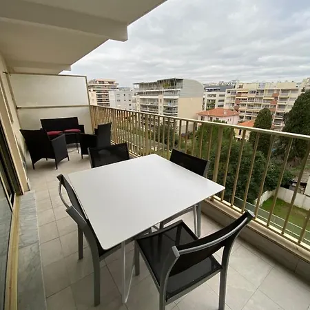 Superbe Renove A Neuf A 100m De La * Juan-les-Pins